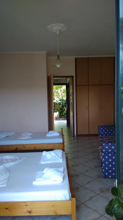 Nikolitsa Apartments Glyfada  Exterior photo