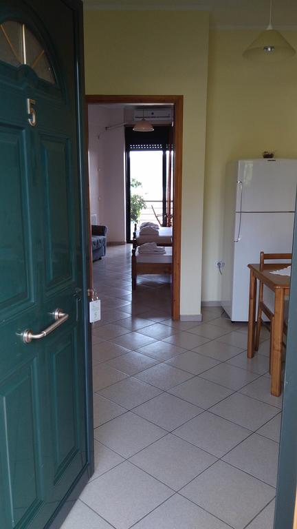 Nikolitsa Apartments Glyfada  Exterior photo