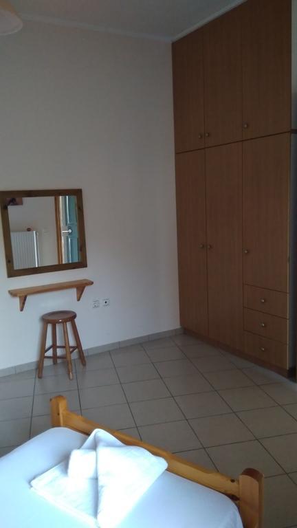 Nikolitsa Apartments Glyfada  Exterior photo